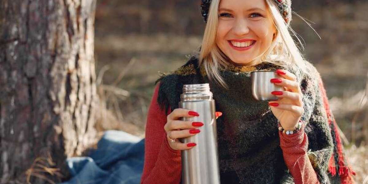 Top Water Bottles: Staying Hydrated On-the-Go